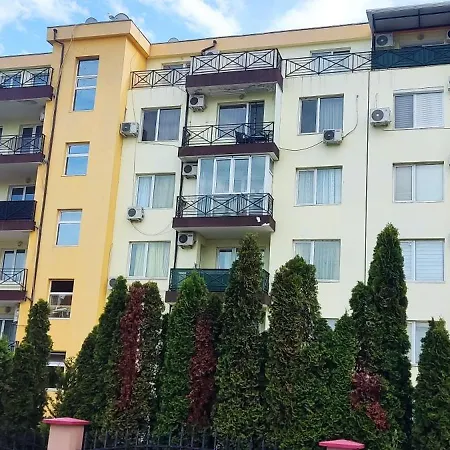 афродита комплекс с шикарным видом на горы Σάνι Μπιτς
