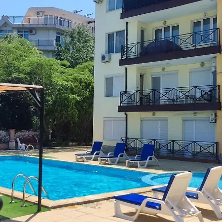 афродита комплекс с шикарным видом на горы * Σάνι Μπιτς