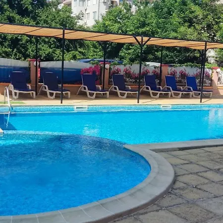 афродита комплекс с шикарным видом на горы Διαμέρισμα Σάνι Μπιτς
